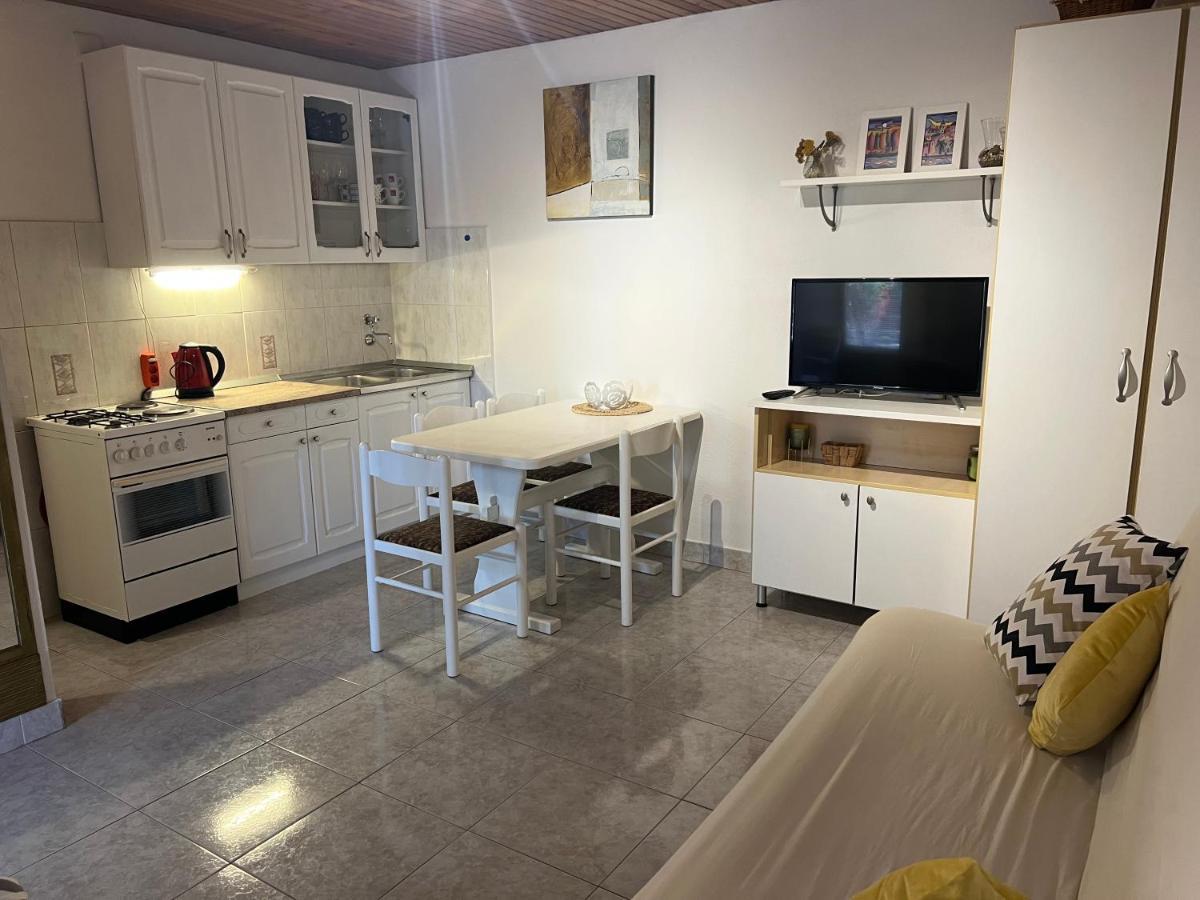 Apartments Bella Vista มาคาร์สกา ภายนอก รูปภาพ