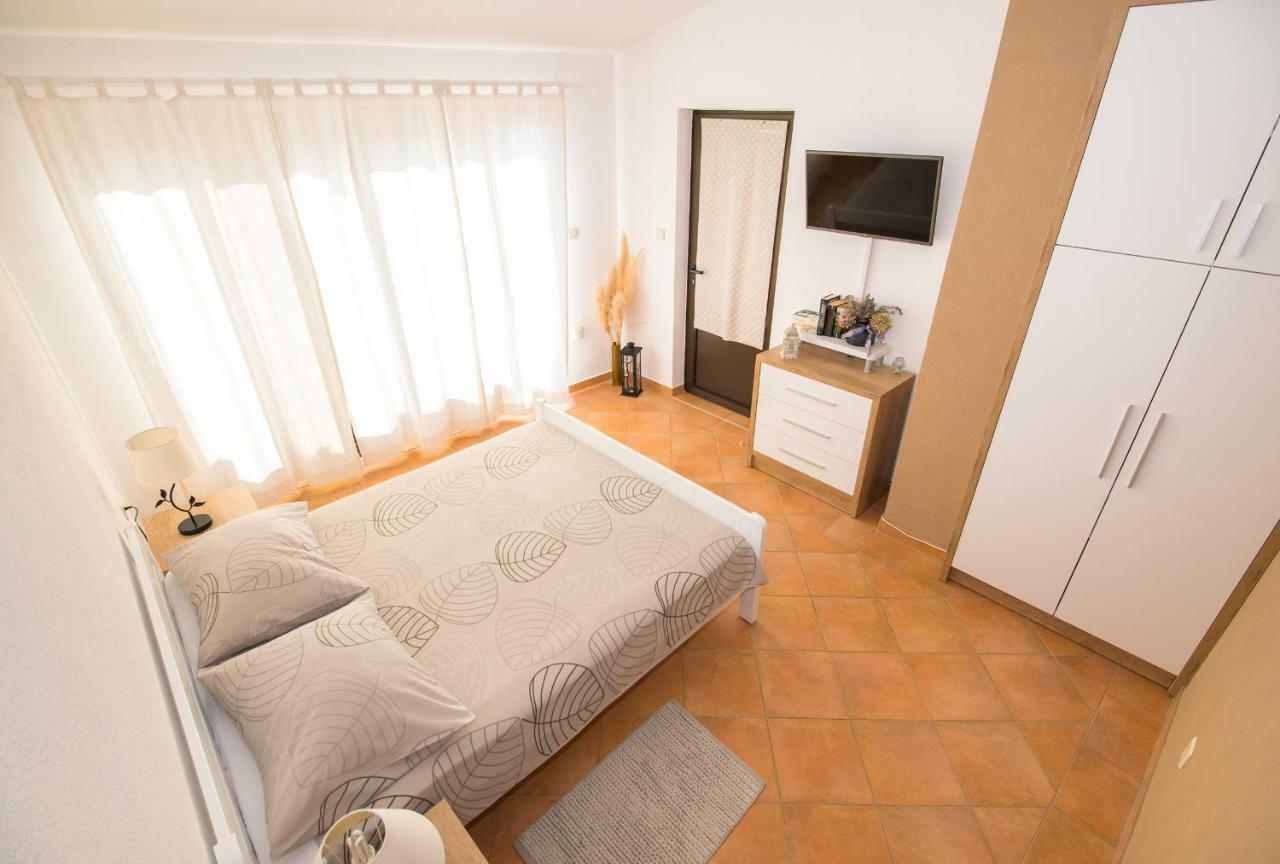 Apartments Bella Vista มาคาร์สกา ภายนอก รูปภาพ
